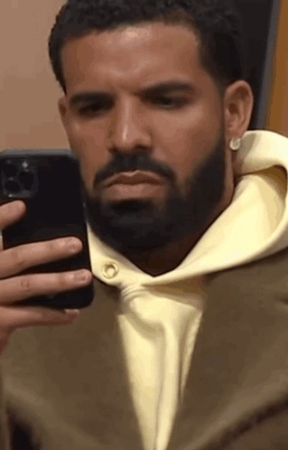 Drake - 滑手機冷漠聳肩