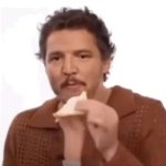 Pedro Pascal - 吃三明治淡定吃瓜