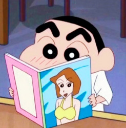蠟筆小新 - 躲在雜誌後偷看