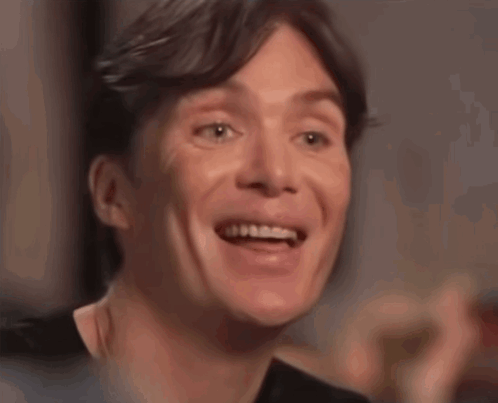 Cillian Murphy 尷尬乾笑 - 又不失禮貌的微笑