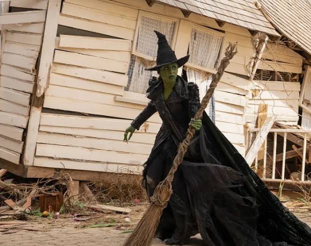 魔法壞女巫2 Wicked For Good - 艾法芭殘破家園獨撐