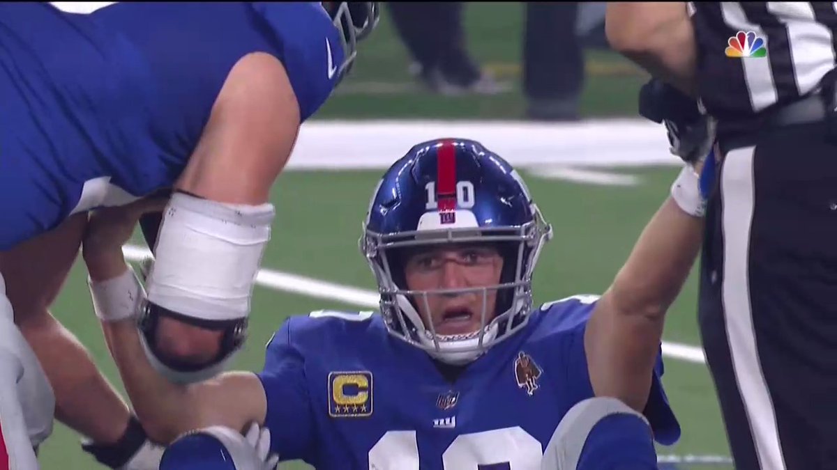NFL曼寧 - 呆滯崩潰臉