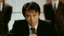 周星馳 - 西裝得意賊笑