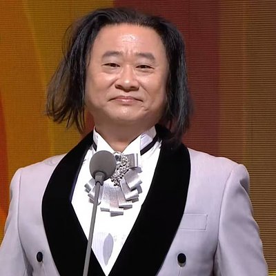 金鐘60頒獎典禮 - 邰智源模仿王世堅浮誇造型
