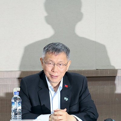 柯文哲記者會 - 巧合疊影似黃國昌