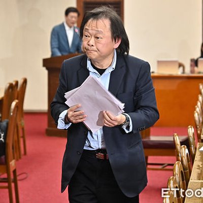 王世堅 - 立院質詢慷慨激昂